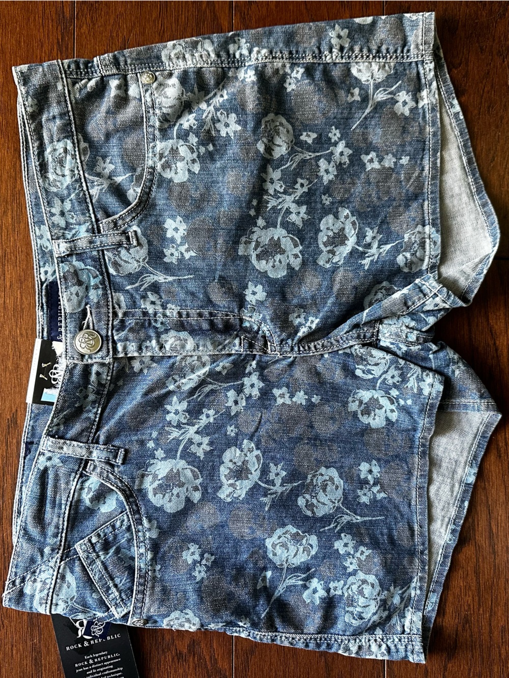 Rock & Republic Blue Floral and Skulls Denim Jean Shorts NWT